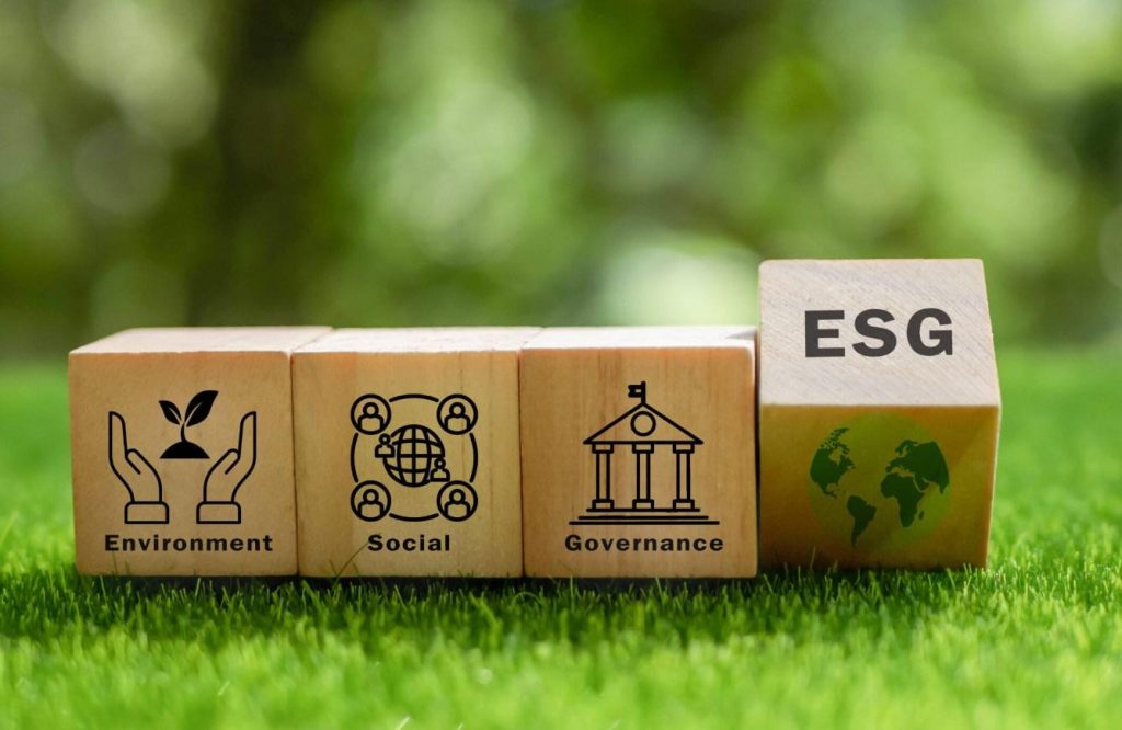 Taxonomie de l’UE, CSRD et ESRS : guide pratique pour démêler les règles européennes de reporting en matière de durabilité